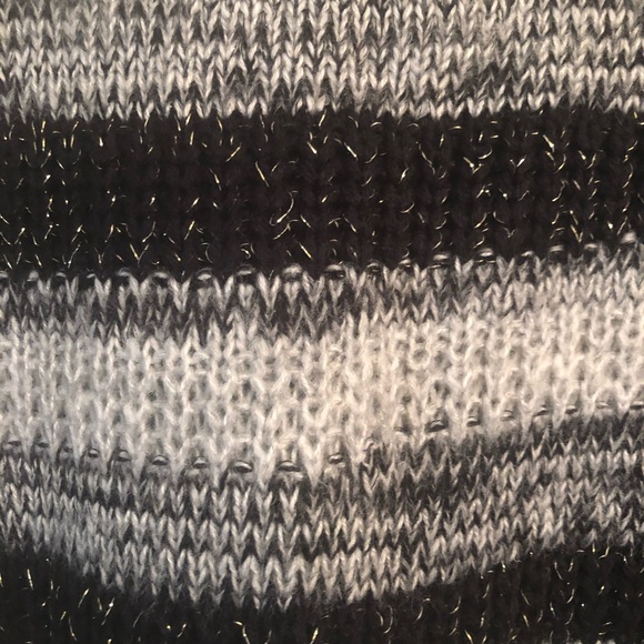 New Directions Longsleeves Stripe Sweater - Picture 5 of 7